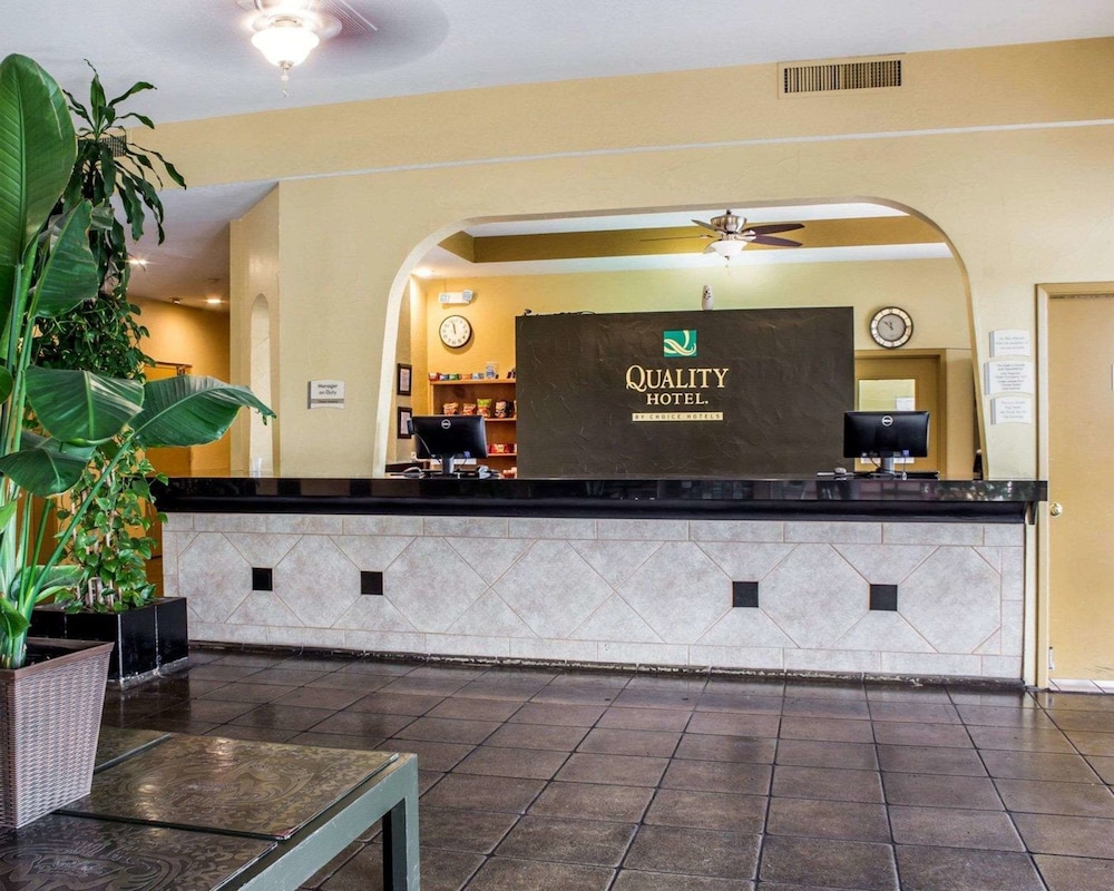 Hotel Americana Nogales, AZ 6/41