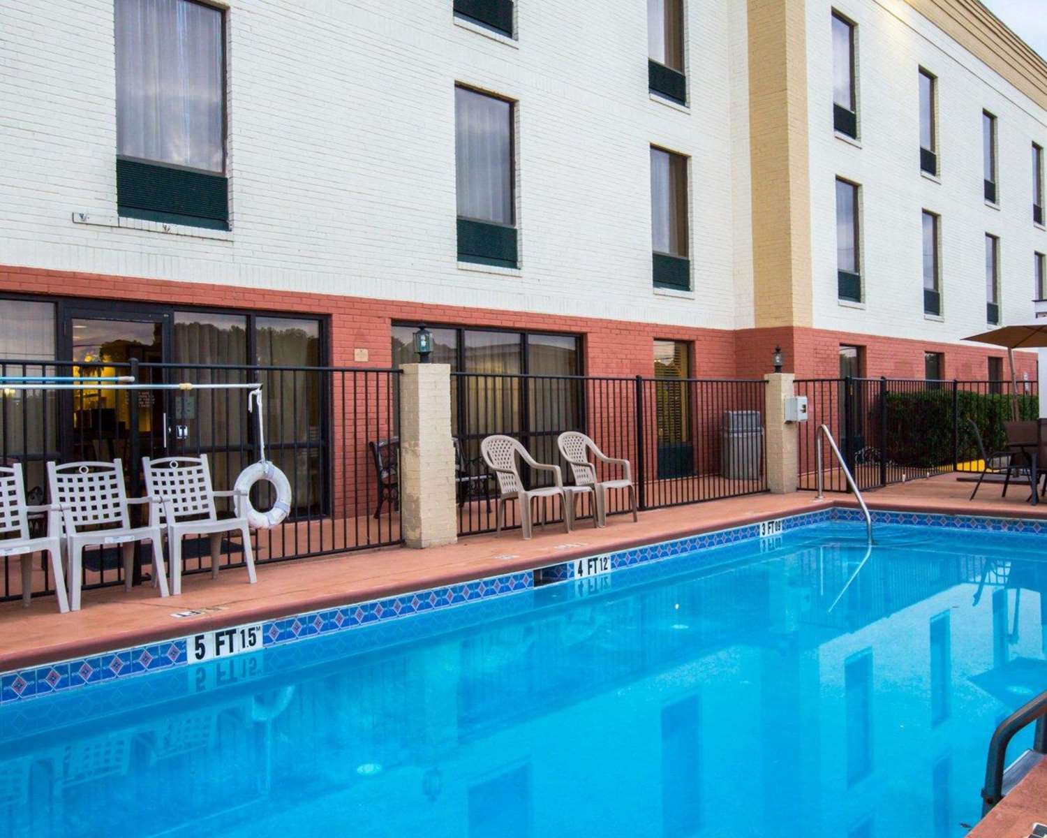 Comfort Suites Cumming-Atlanta near Northside Hospital Forsyth 2/12