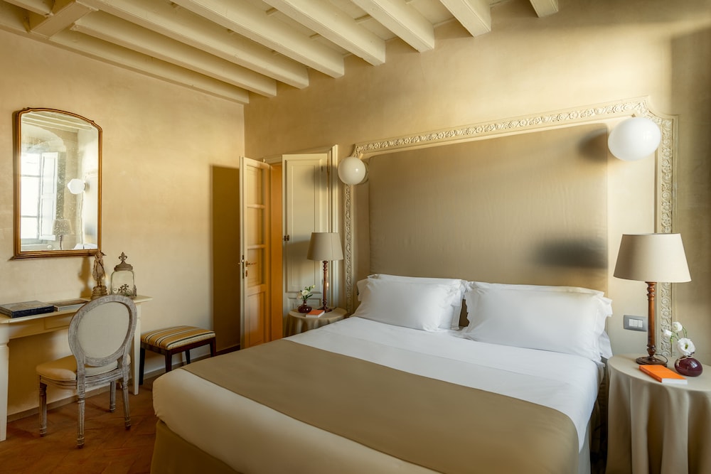 غرفة كلاسيكية مفردة بسرير مزدوج، Hotel Palazzo Novello 5/6