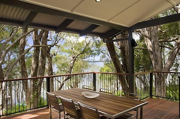 EUMARELLA SHORES NOOSA LAKE RETREAT 9/65