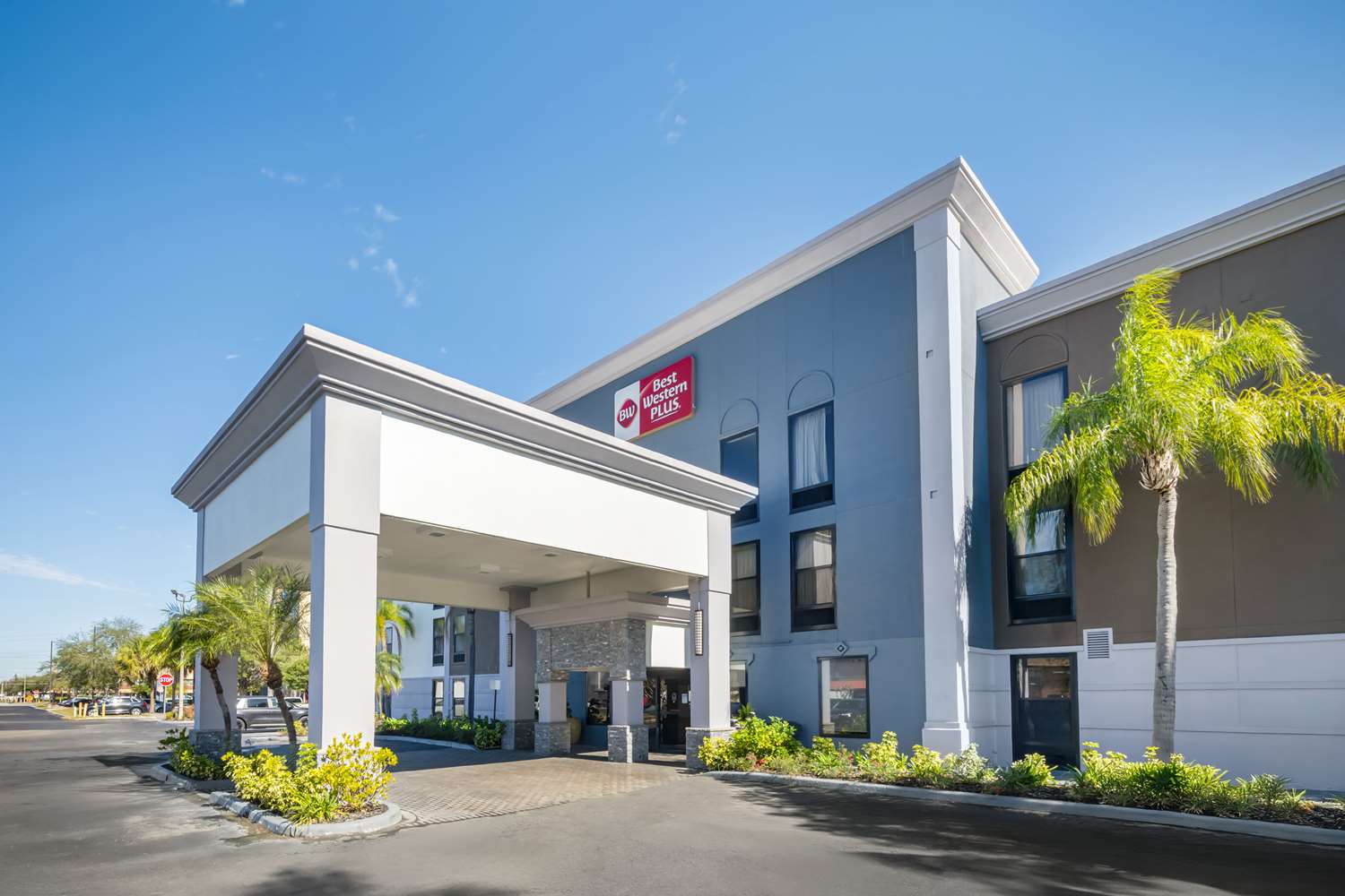 Best Western Plus Universal Inn 45/46