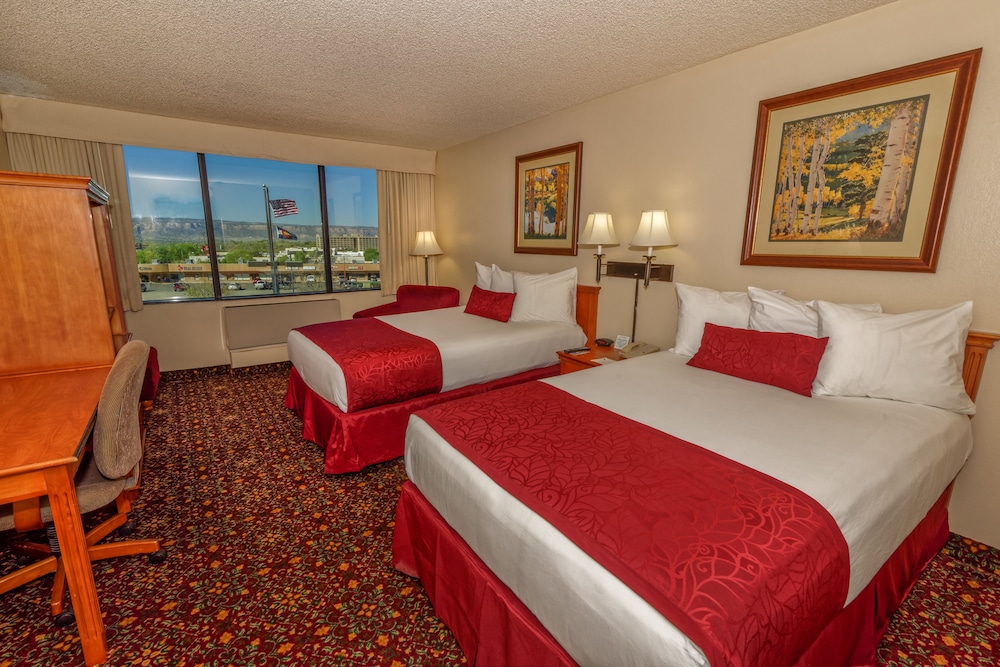 Grand Vista Hotel 11/57
