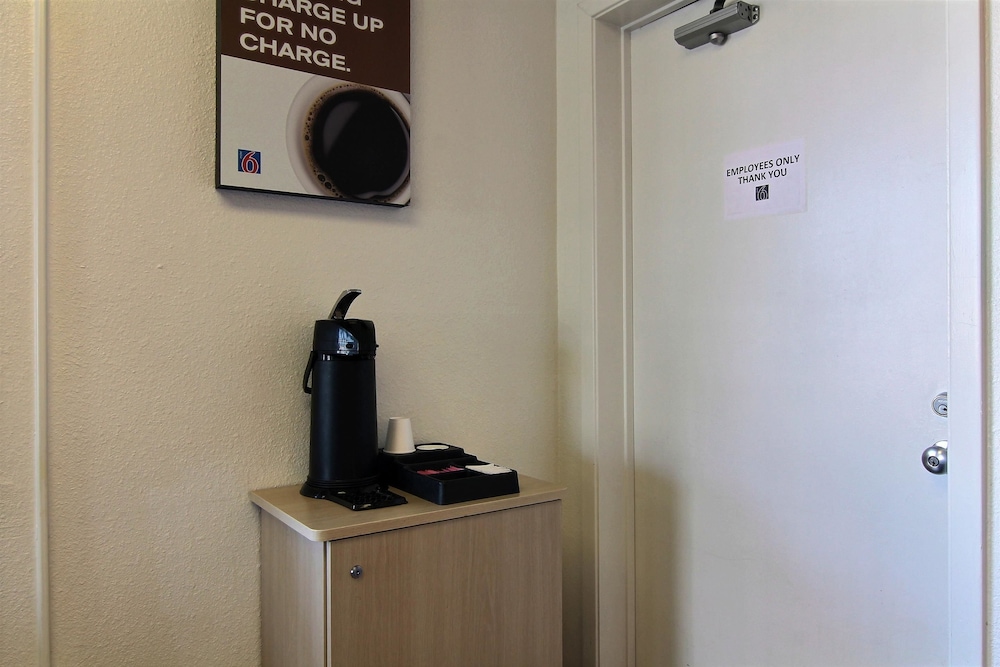 Motel6 Bismarck, ND 36/54