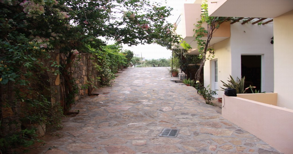 Argyro Apartments & Studios 8/12