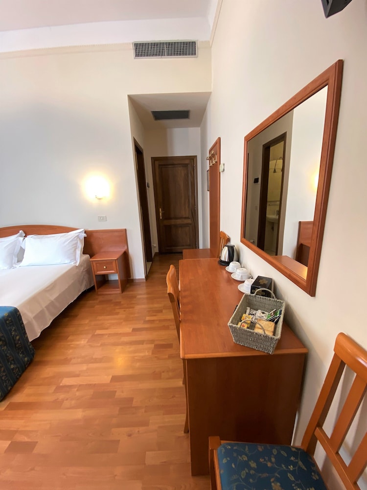 SOGGIORNO MADRID 23/70