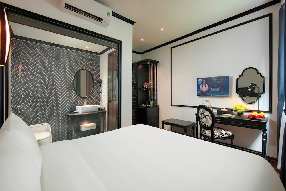 Hanoi Le Chateau Hotel & Spa 9/50