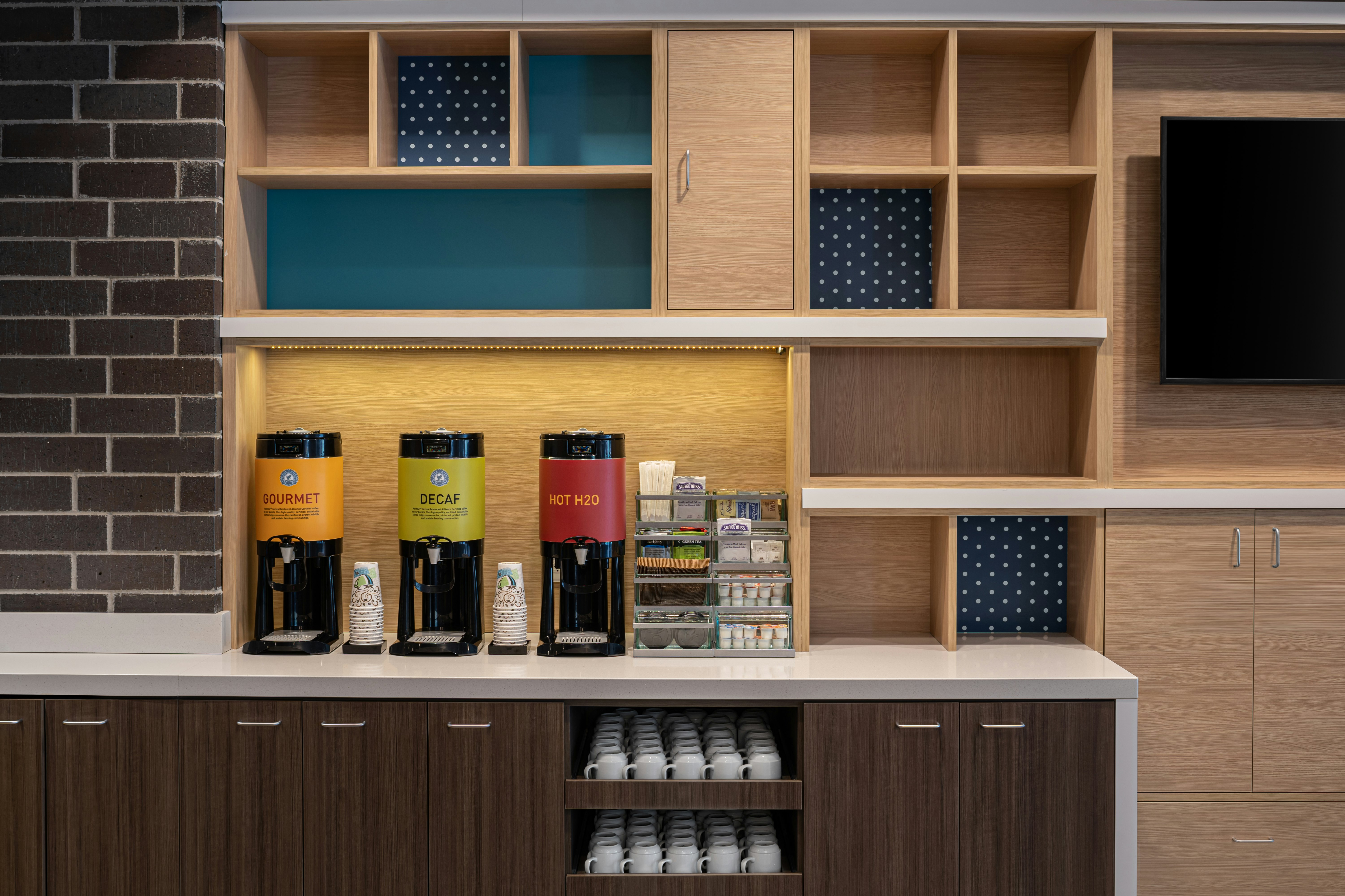 Home2 Suites by Hilton Des Moines at Drake University 16/25