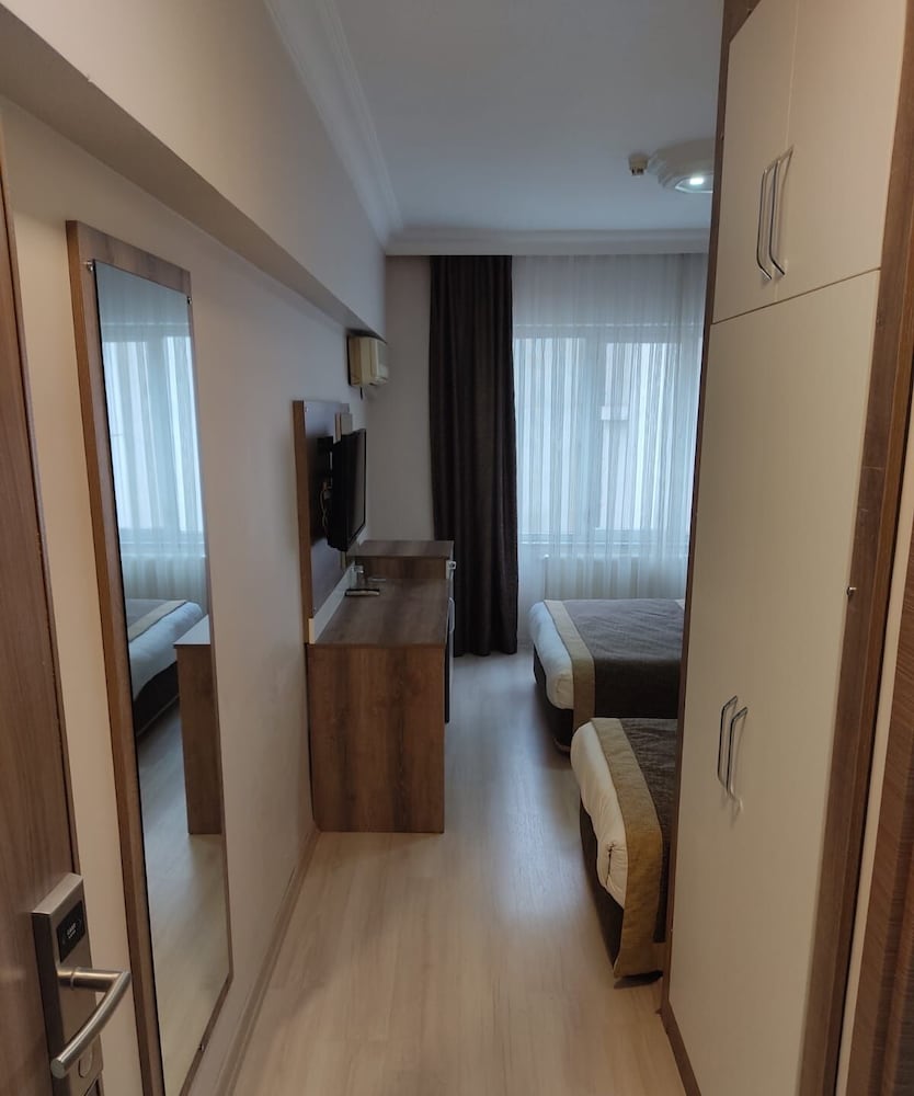 Dempa Hotel 35/42
