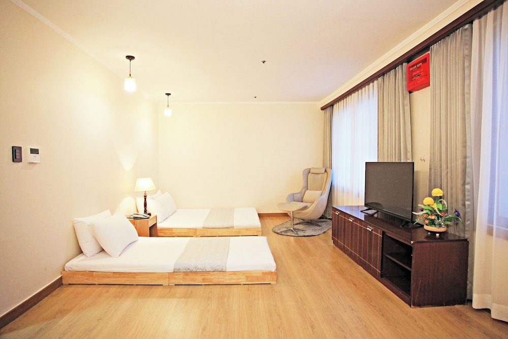 Ramada by Wyndham Suanbo 7/43