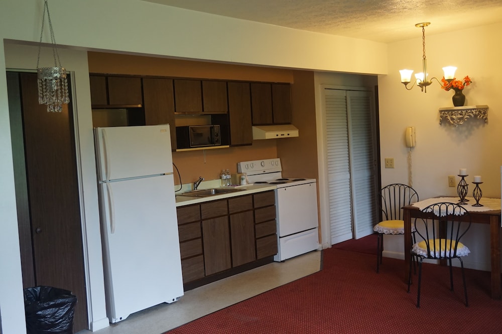 Bellevue Hotel & Suites 3/66