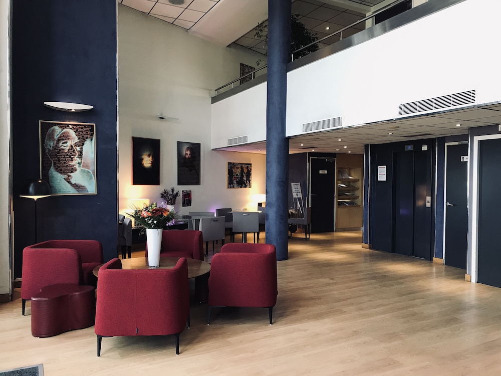 Mercure Ajaccio Centre 49/76