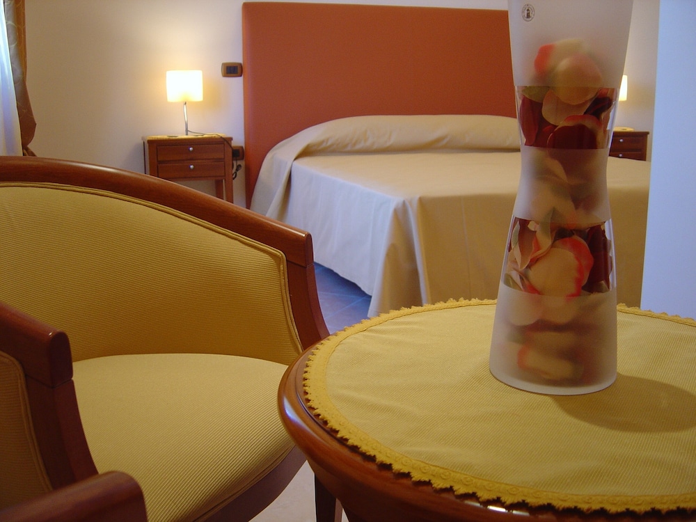 Ranch Palace Hotel 24/63