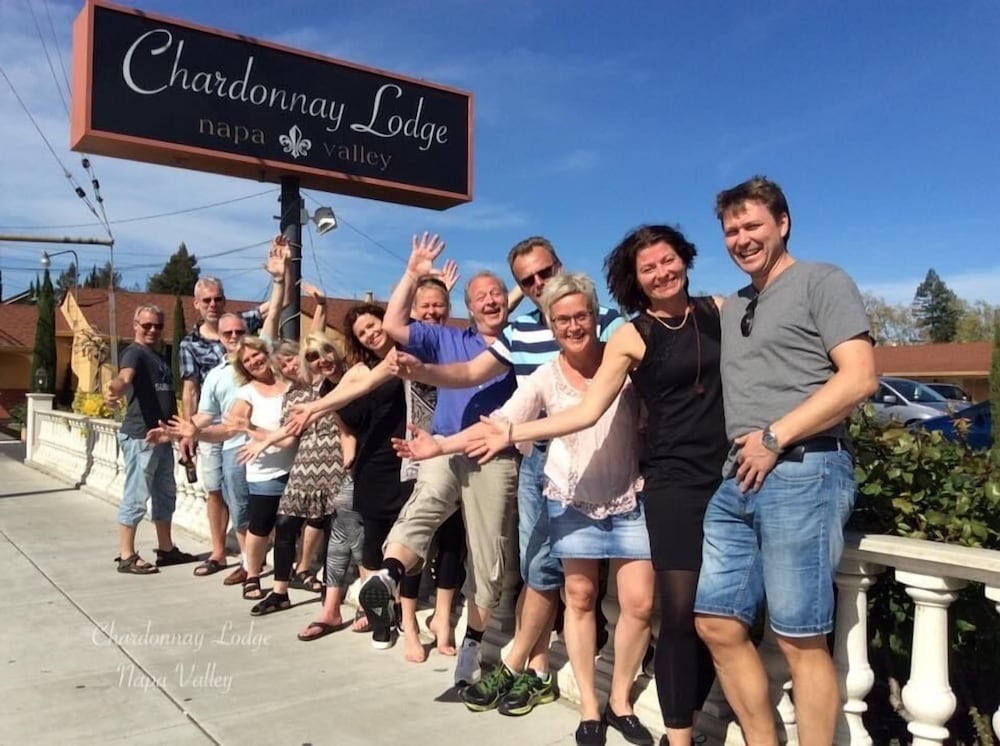 Chardonnay Lodge 6/46