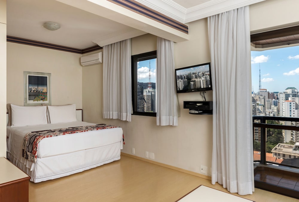 DELUXE, DOUBLE BED