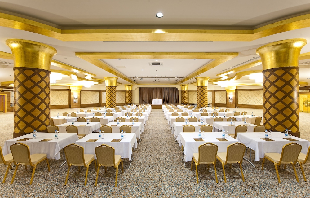 Melas Lara Hotel 43/53