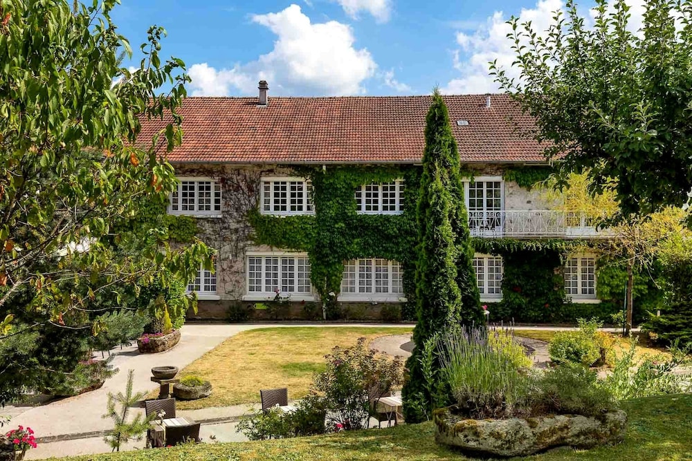HOTEL LA THOMASSE 4/31
