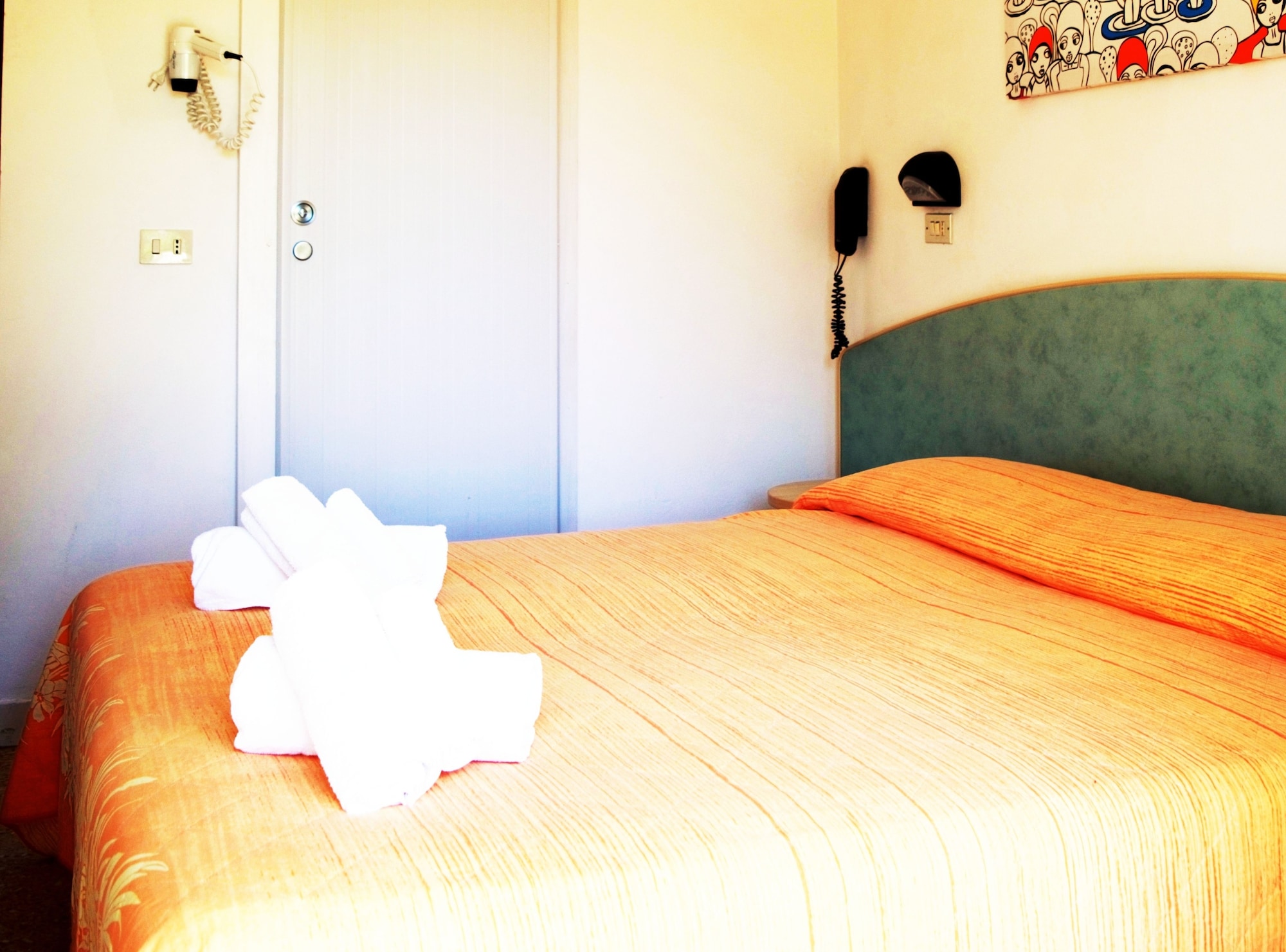 STANDARD, DOUBLE BED