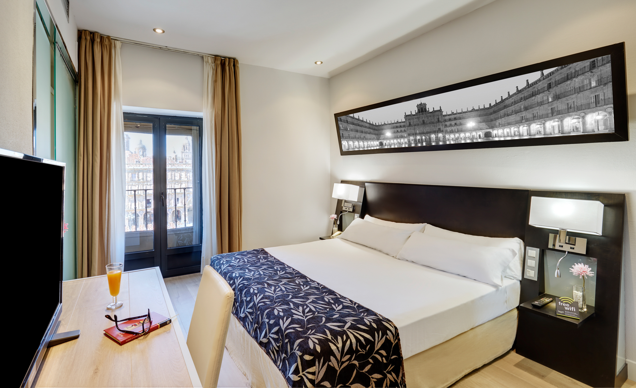 Classic, Twin Beds, with View