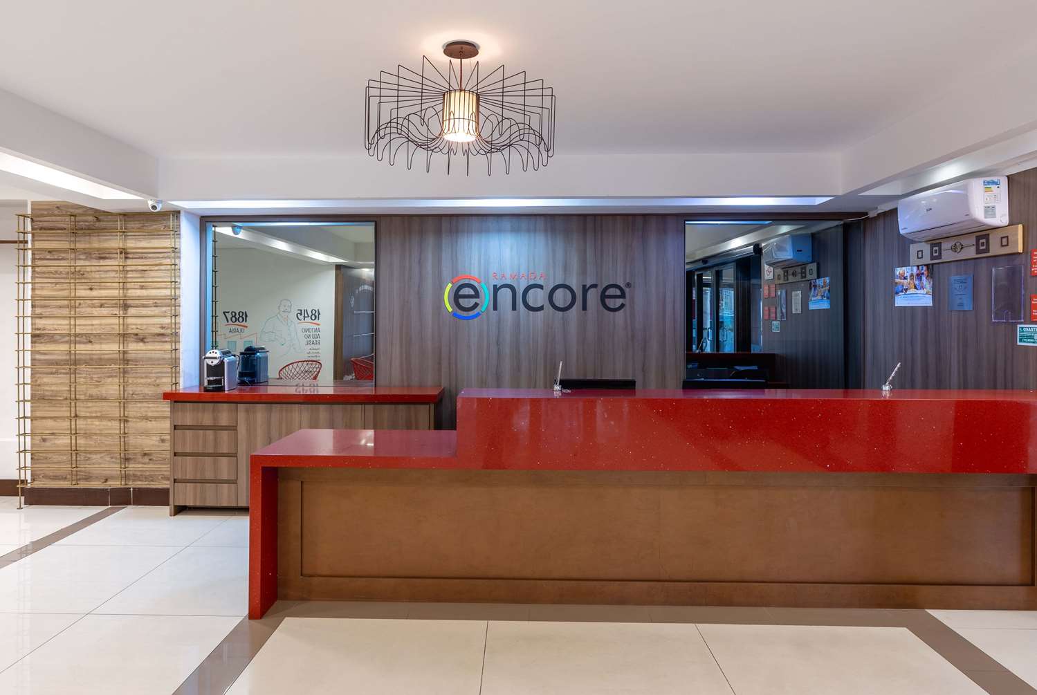 Ramada Encore by Wyndham Osasco 3/42