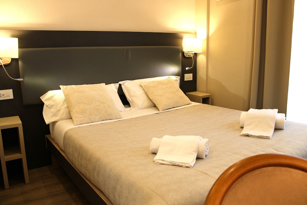 Hotel Victoria Cuneo 16/50