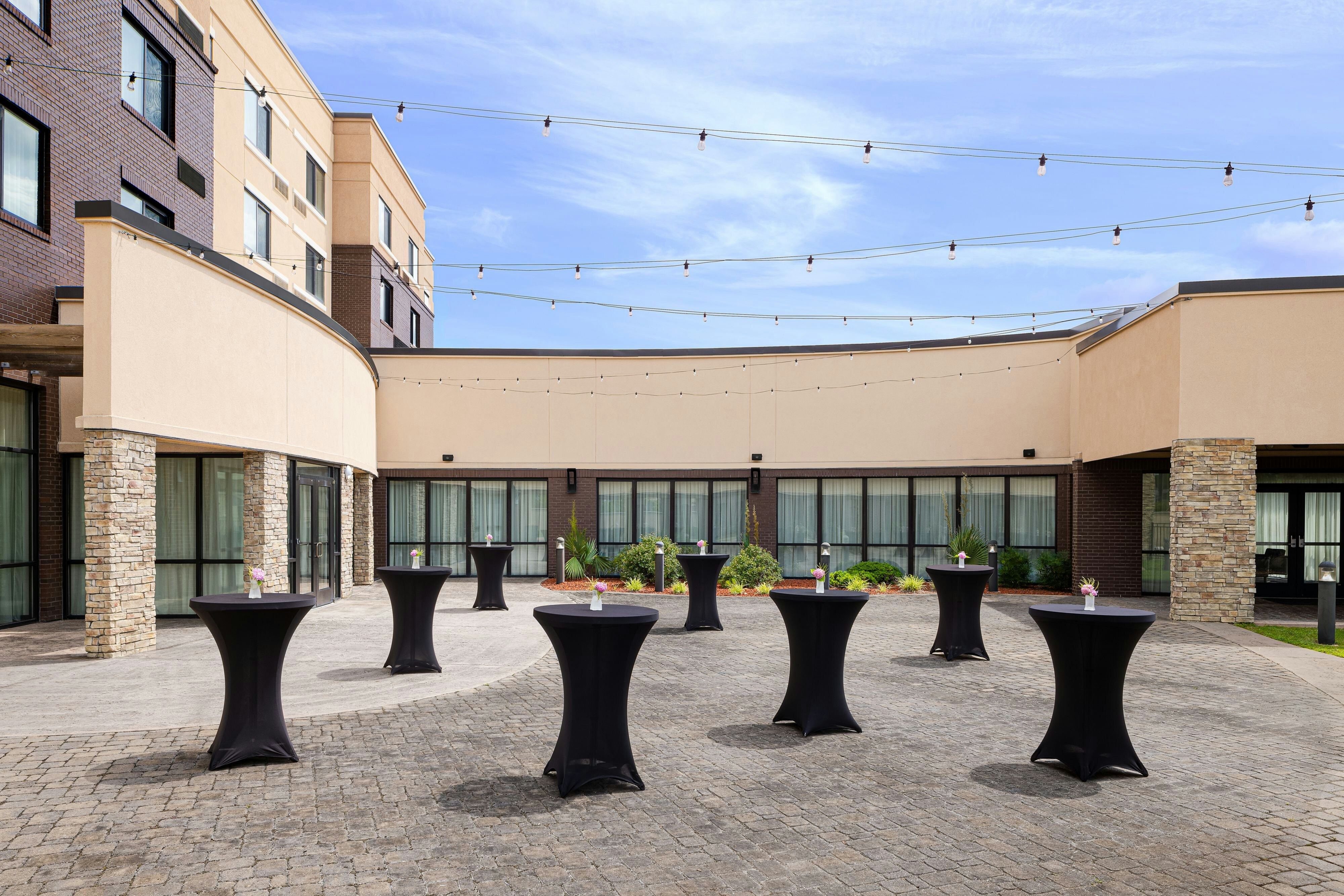 Courtyard Jacksonville 50/53