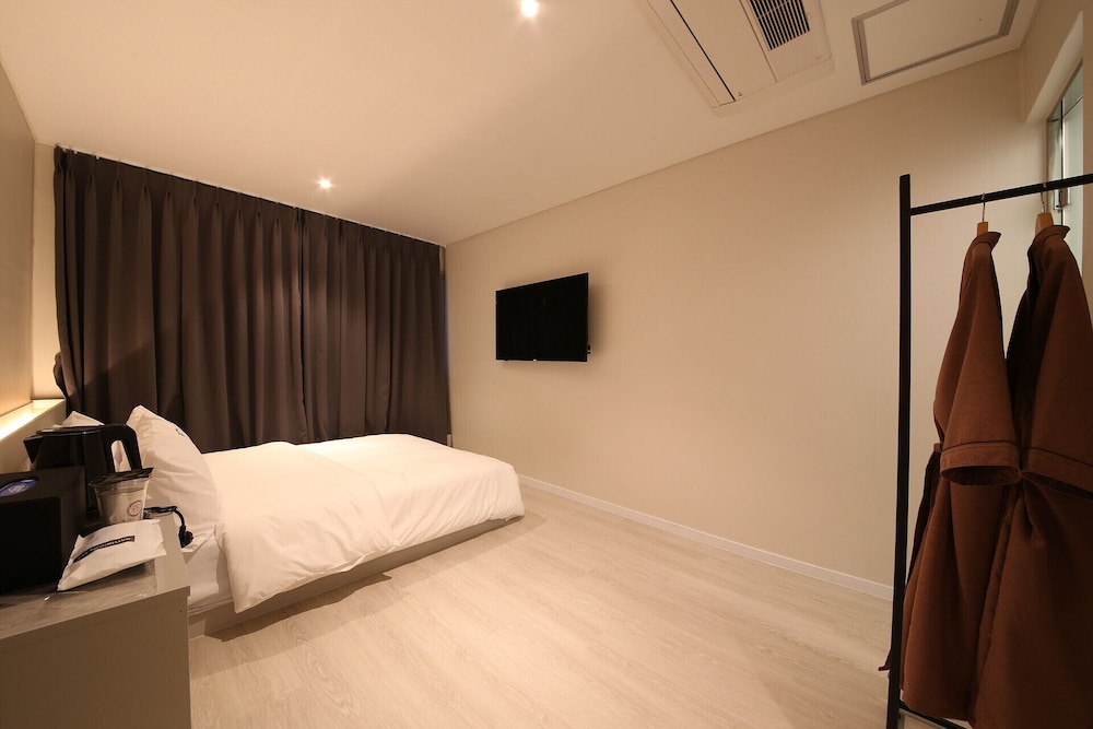 Hotel LeeSunDeok 16/30