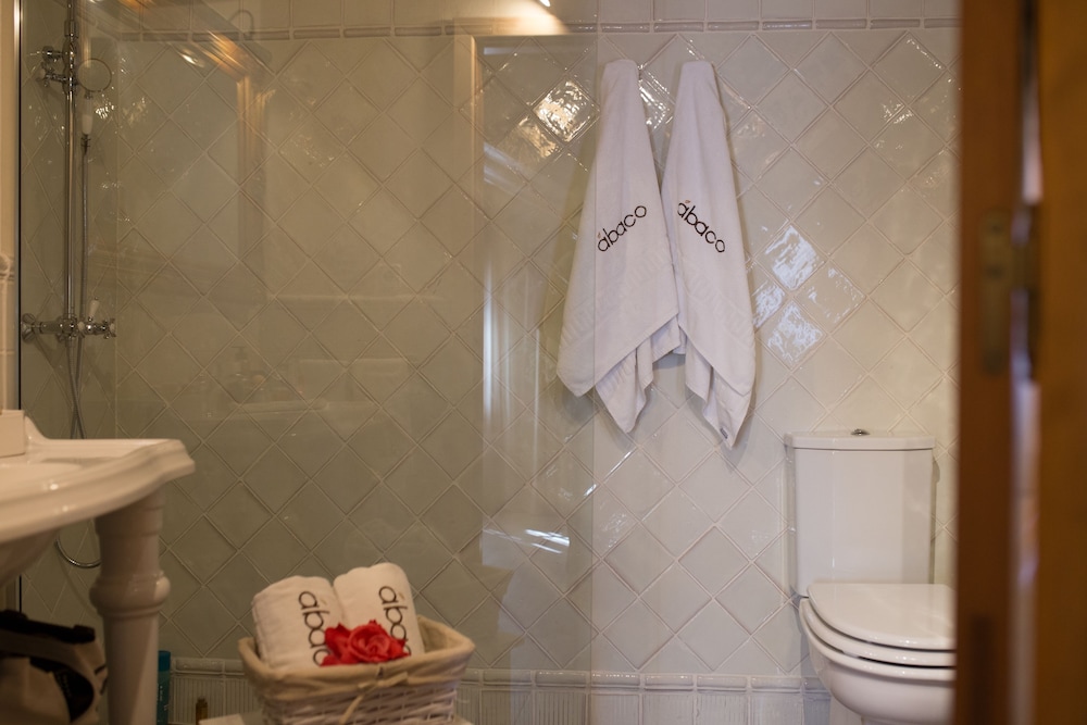 غرفة قياسية بسرير كينج، Hotel Abaco 5/6