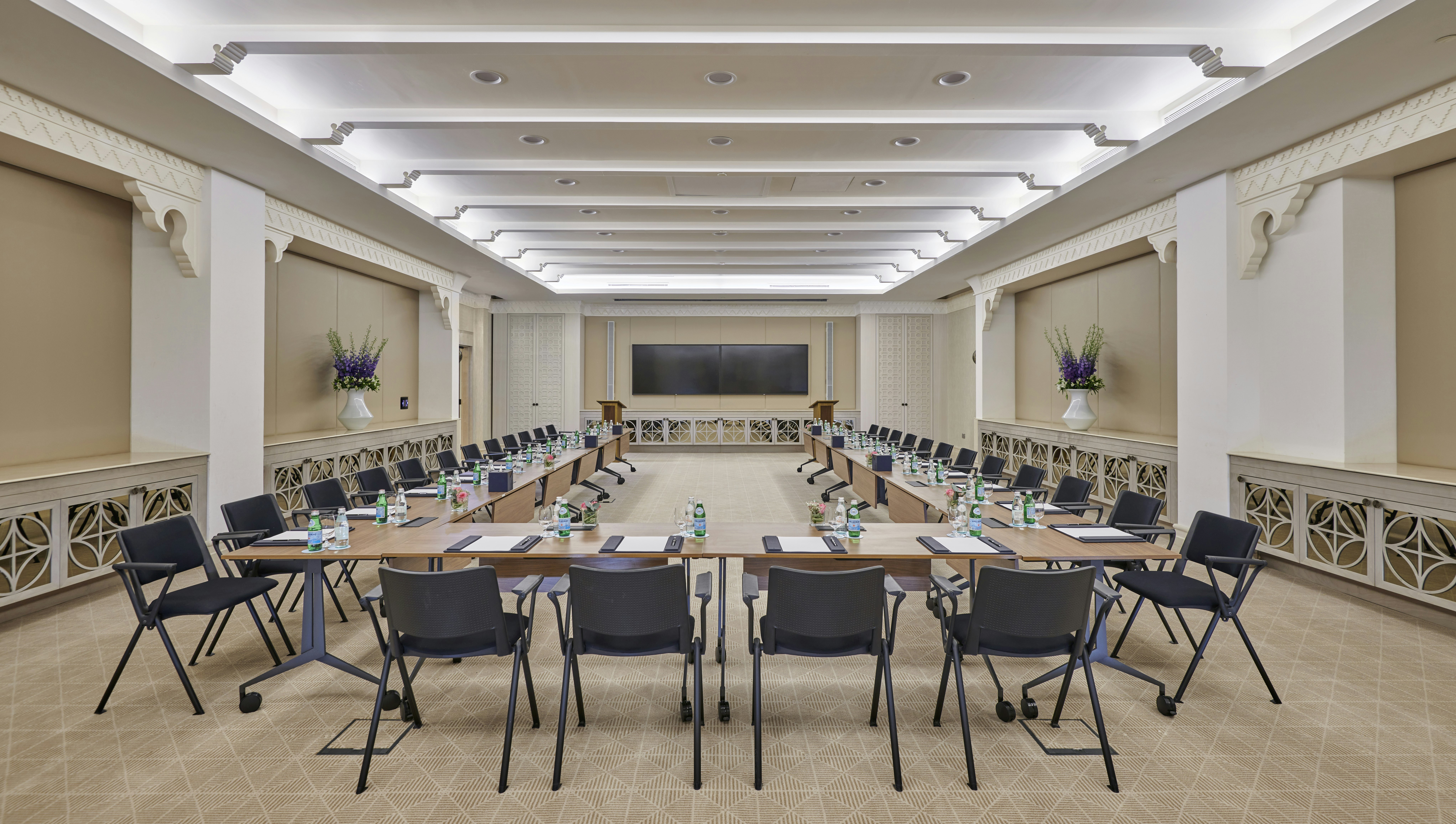 Hilton Salwa Beach Resort & Villas 64/82