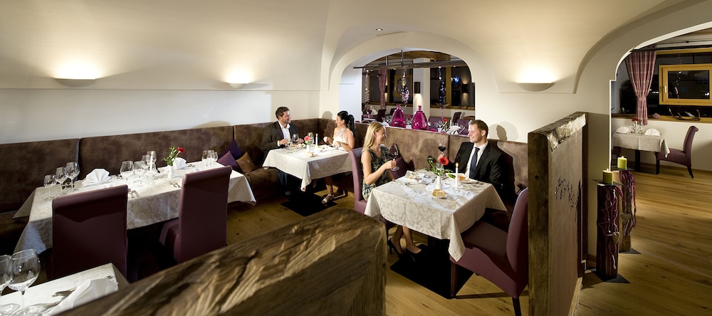 Hotel Leonhard 54/73