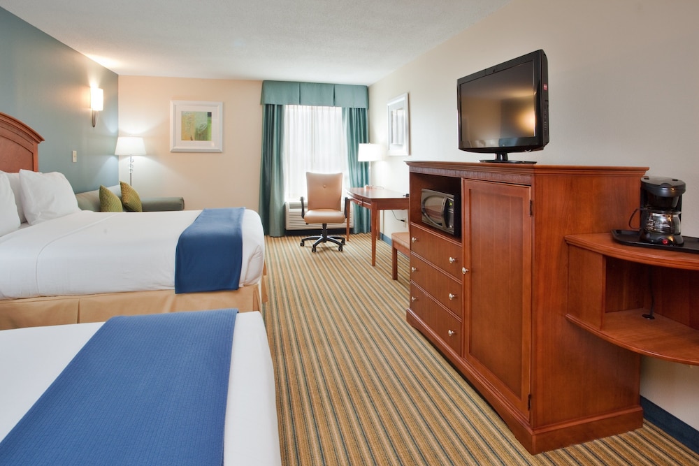 Holiday Inn Express Hotel And Suites Fredericksburg 28/44