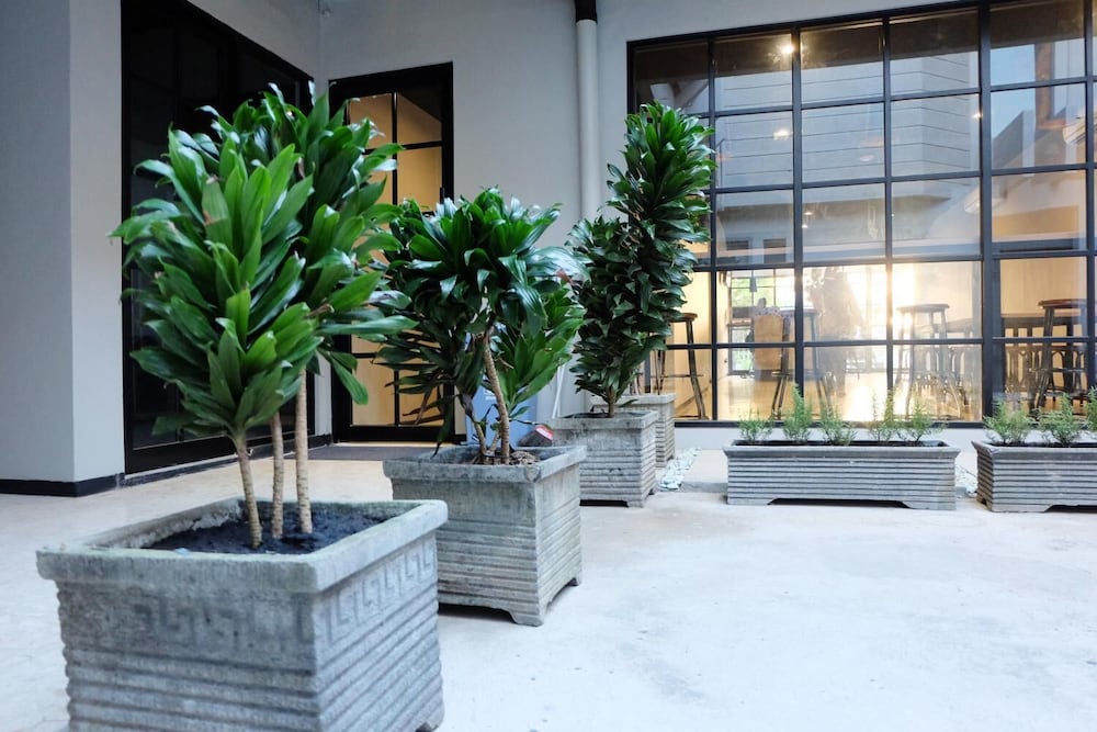 Livinn Hostel City Center Surabaya 17/21