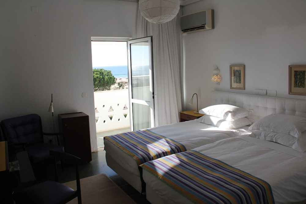 Vasco Da Gama Hotel 12/50