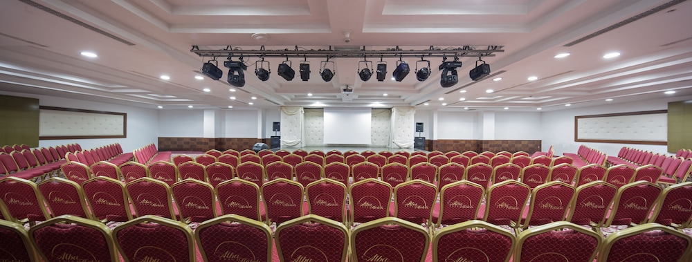 Alba Royal Hotel - Adults only 42/50
