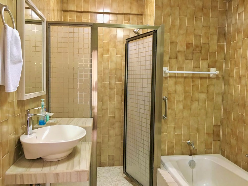 Hotel & Suites Bucaneros, Isla Mujeres 46/48