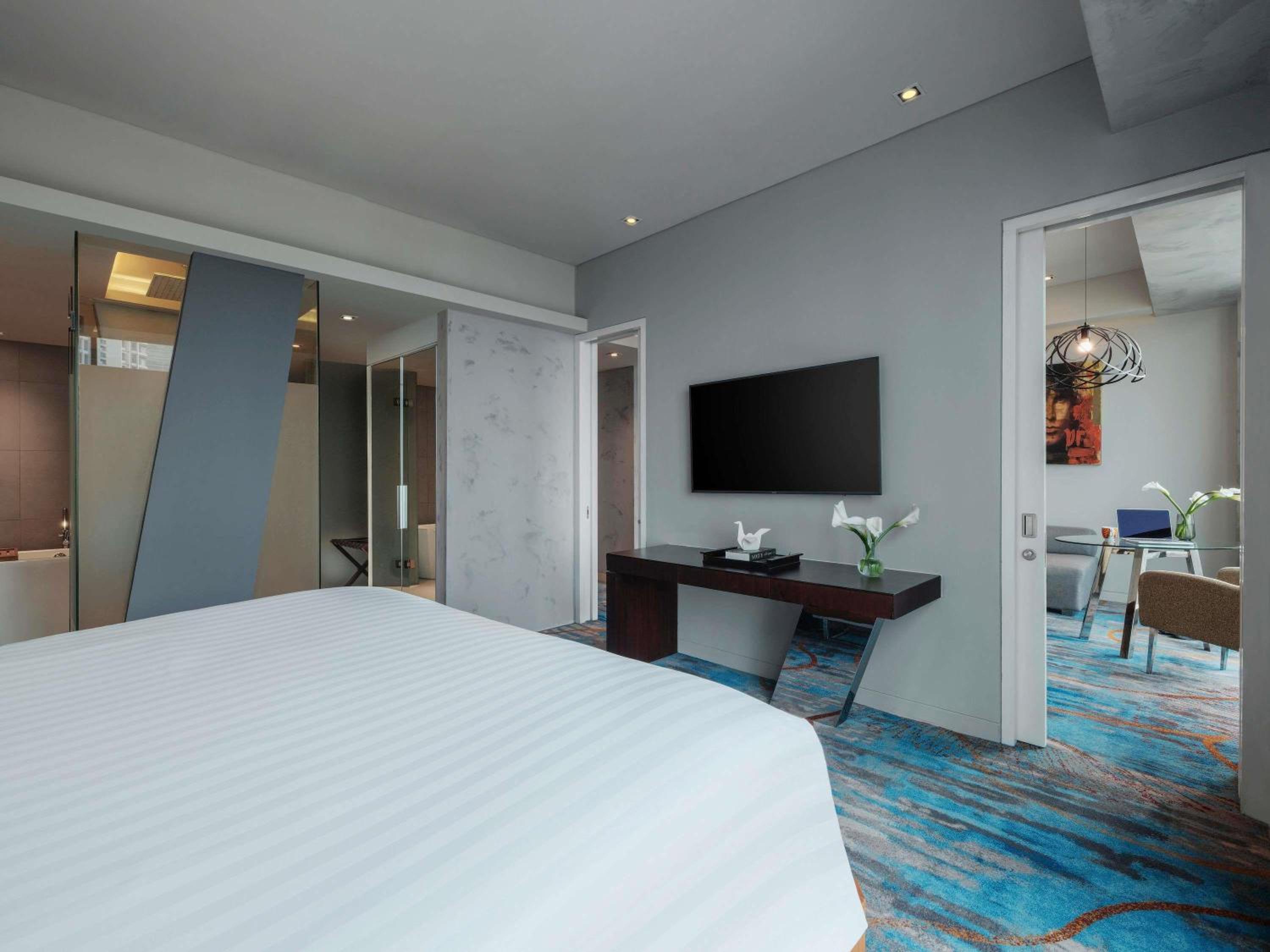 1 Bedroom, Pullman, Suite, Apartment, King Bed, Central Park View, Sofa