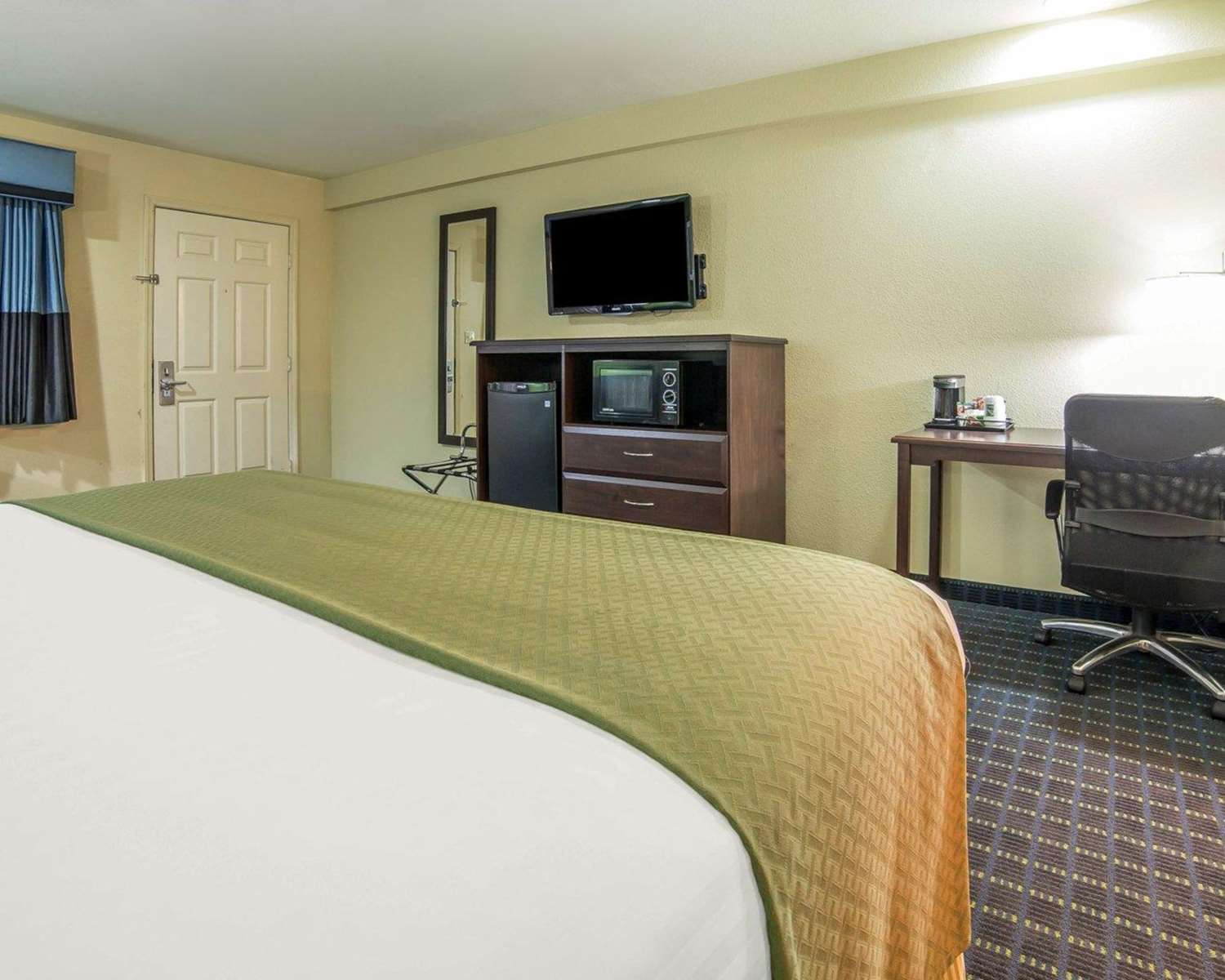 Room, King Bed
