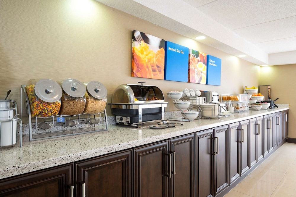 Comfort Inn North Bay 38/44