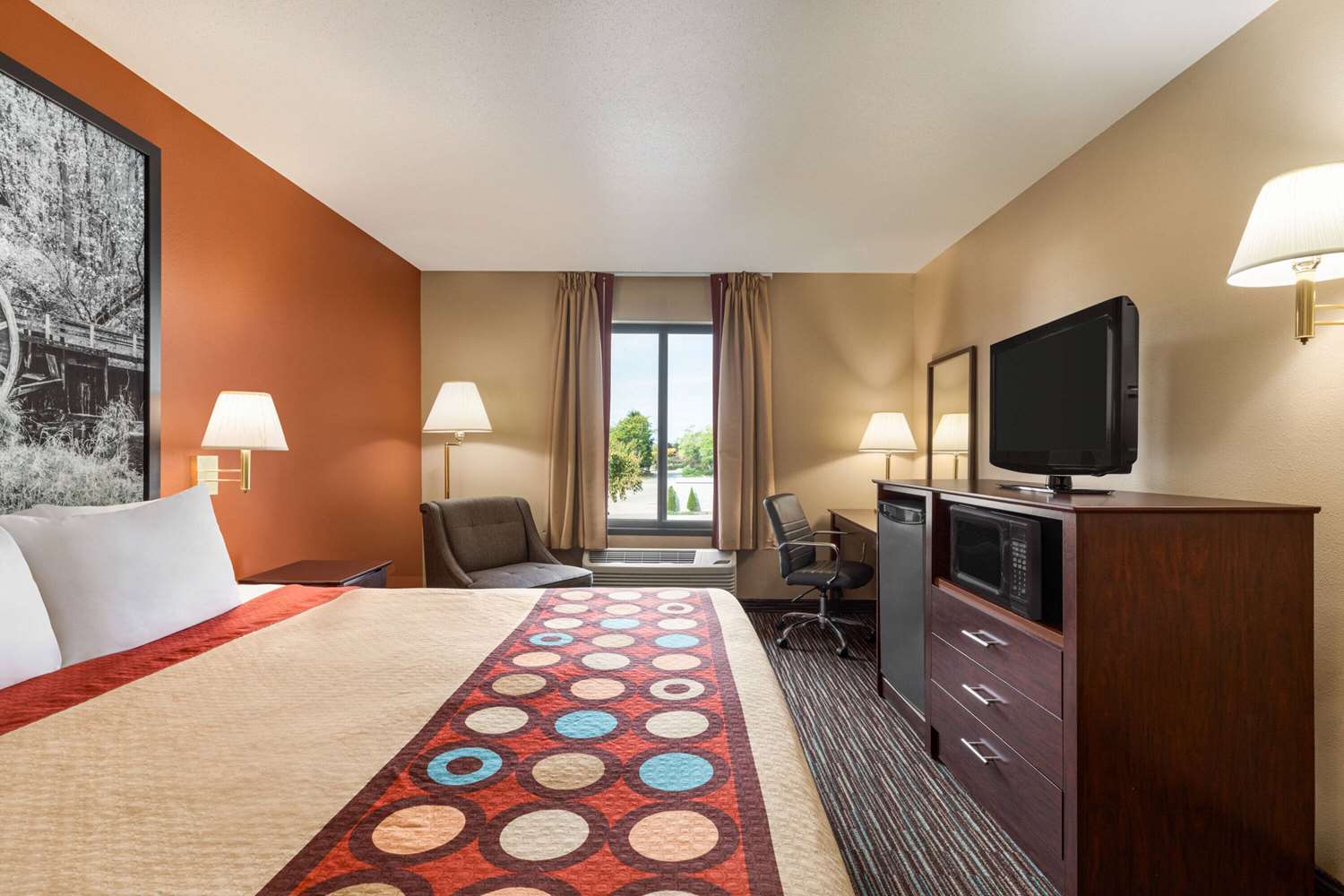 Super 8 By Wyndham Germantown/Milwaukee 12/41