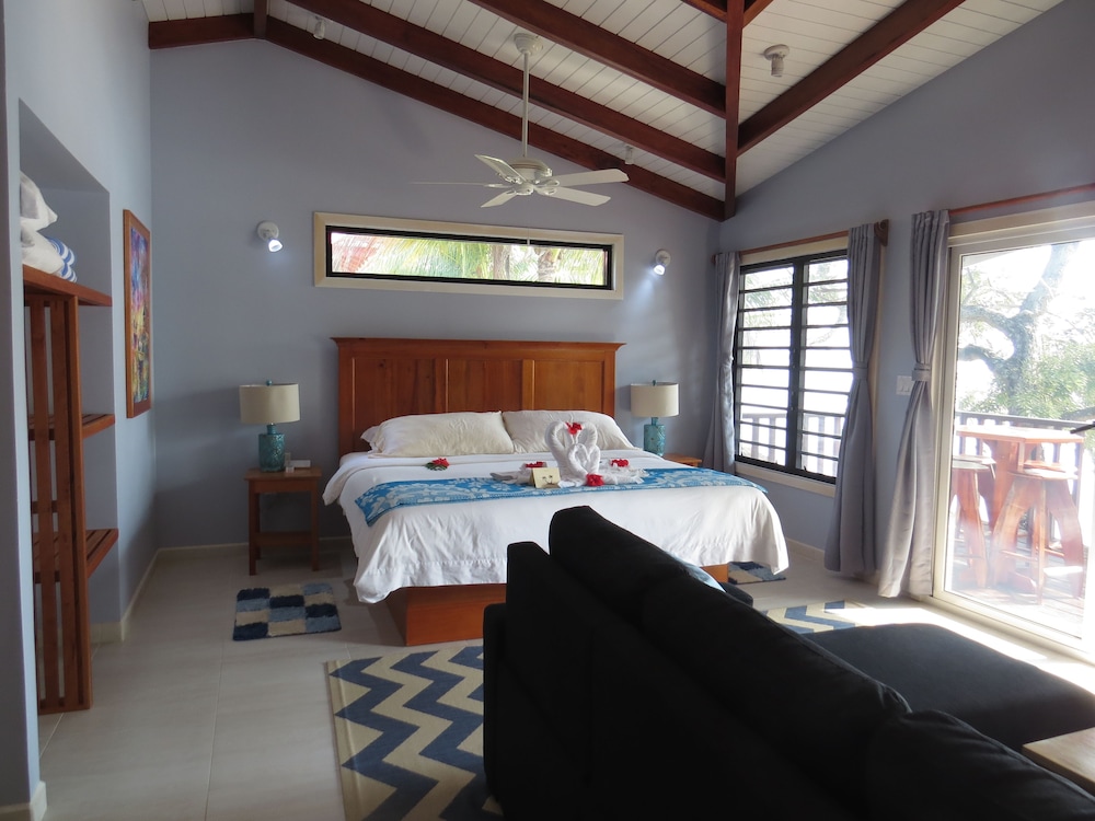 Maya Beach Hotel 36/82