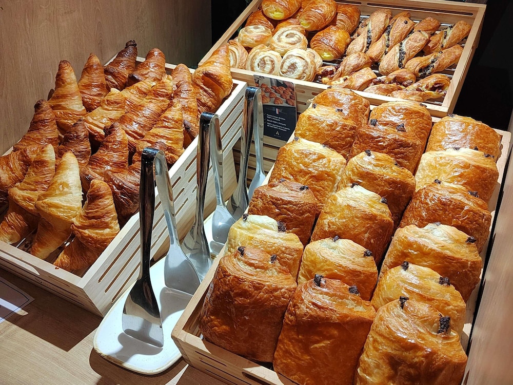 ibis Montlhery Paris Sud 25/68