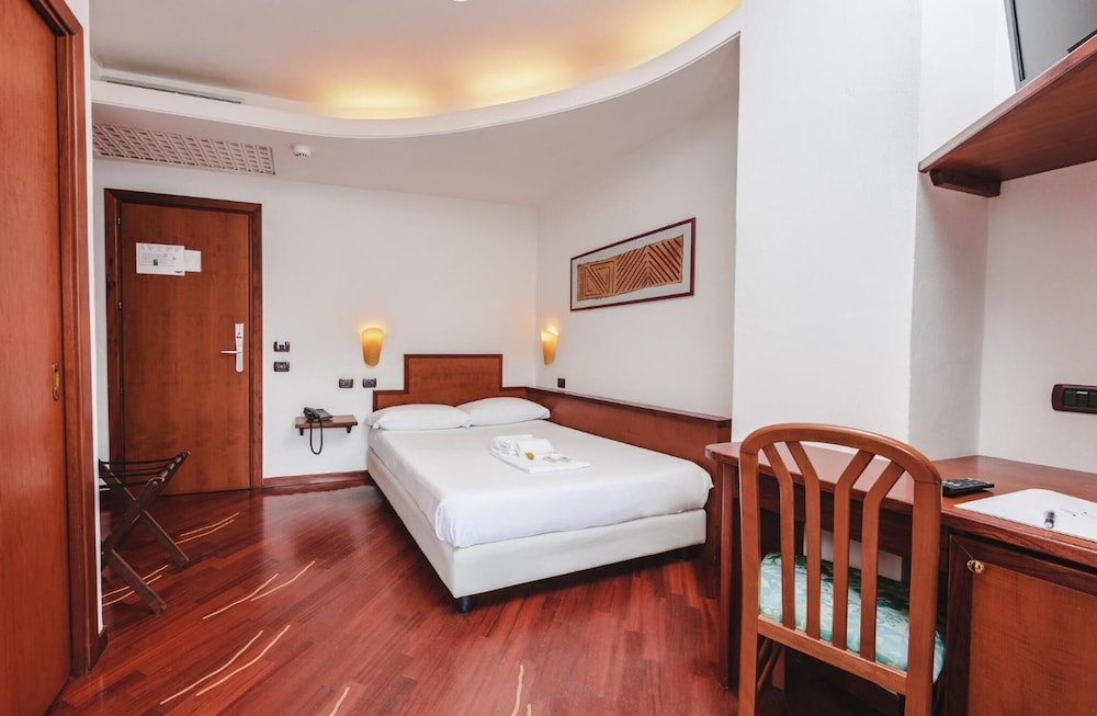 Best Western Hotel Carlo Felice 22/56