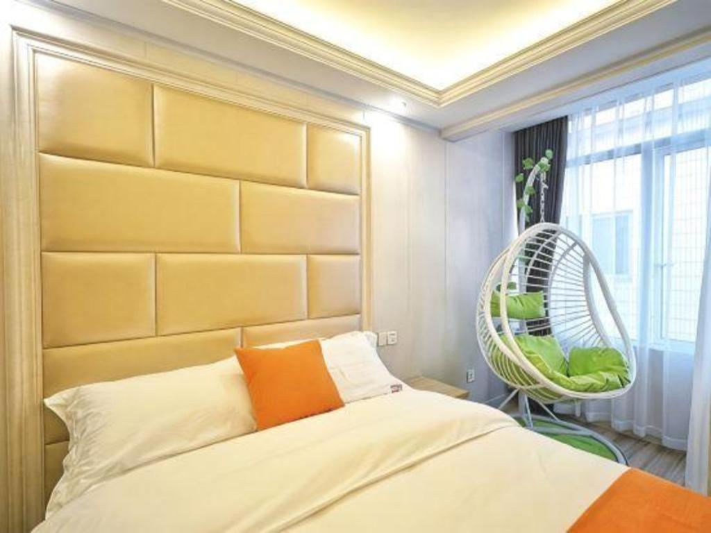 Shell Shanghai Baoshan District Songbin Road Subway Station Hotel 25/50