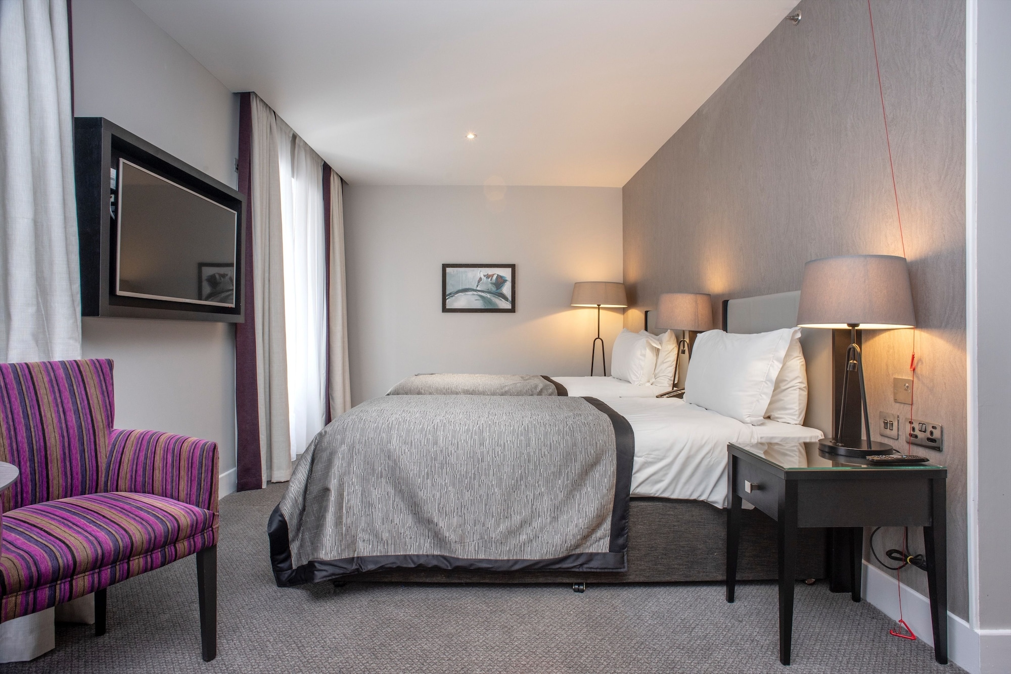 SUPERIOR, TWIN BEDS
