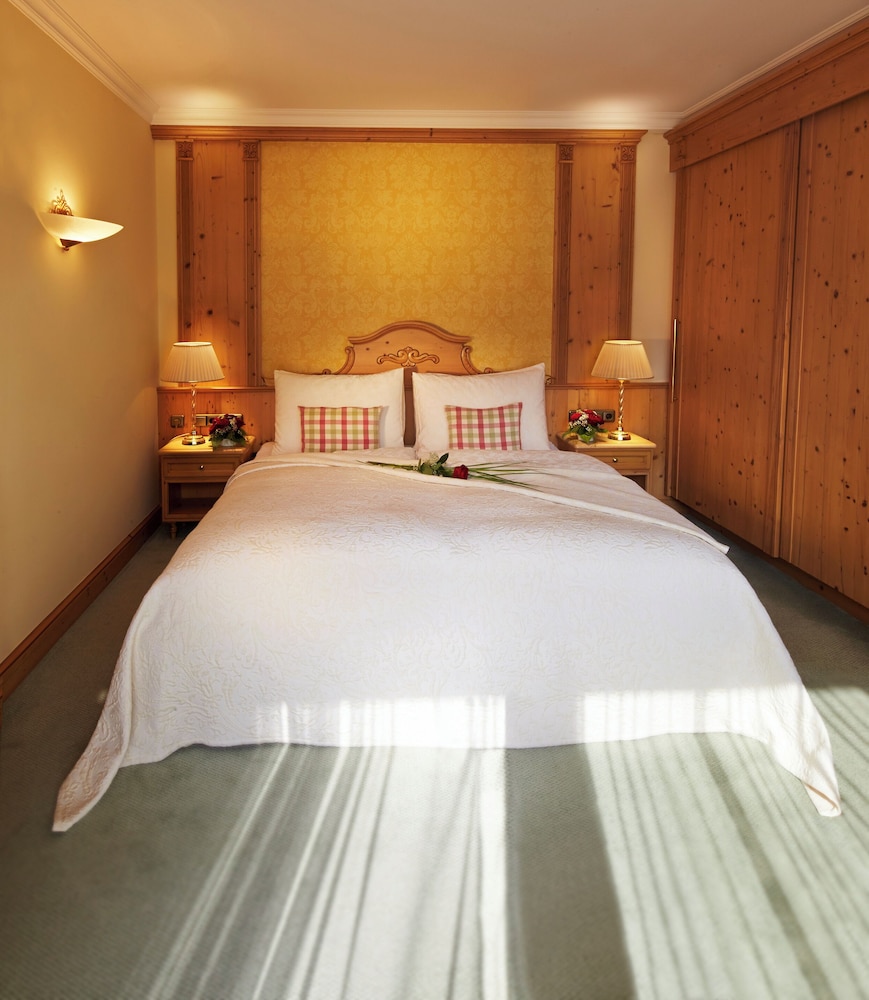 SUITE, GARDEN VIEW, BALCONY
