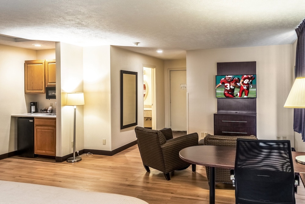 Red Roof Inn Columbus - Taylorsville 18/25