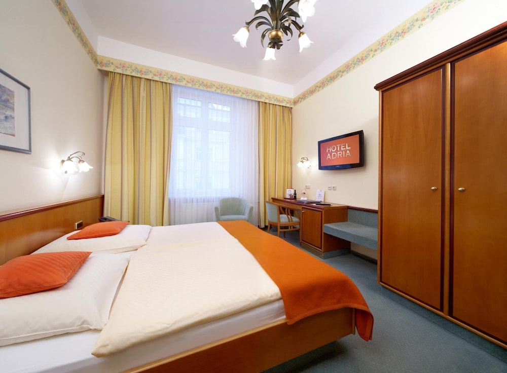 City Partner Hotel Adria 12/84