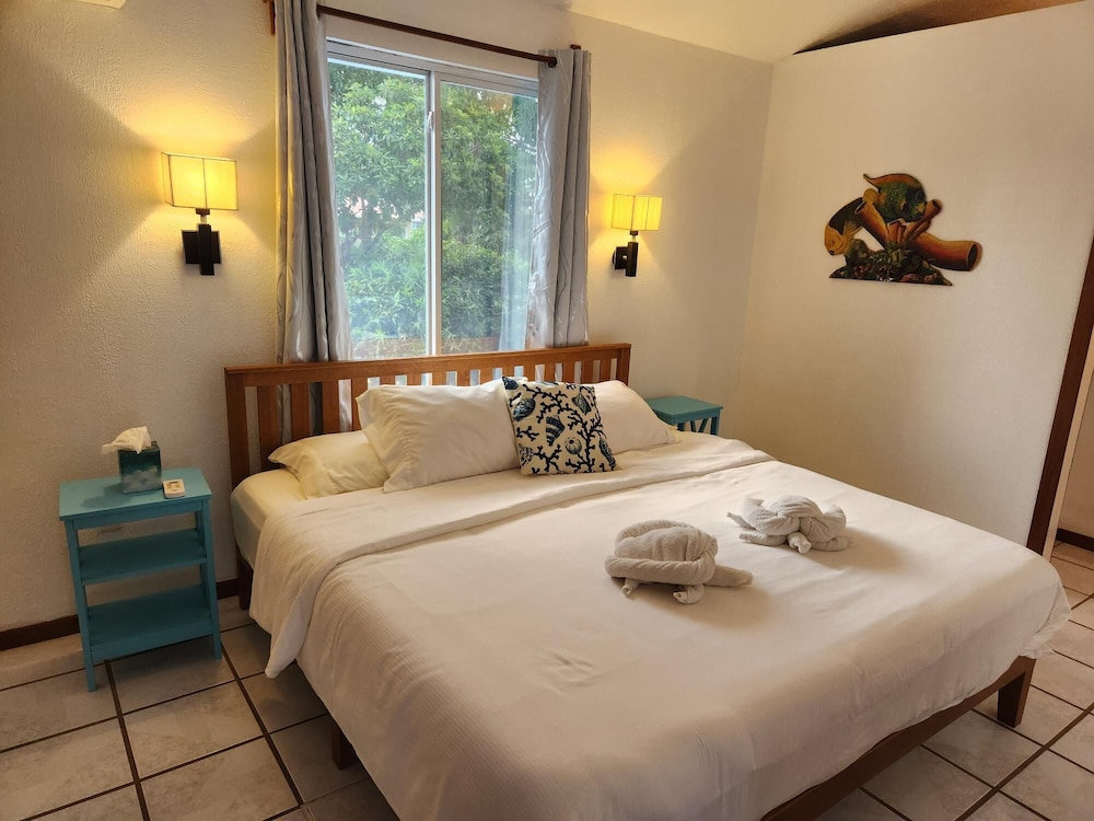 Maya Beach Hotel 23/82