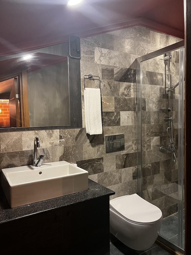 Dolphin Park Hotel 42/50