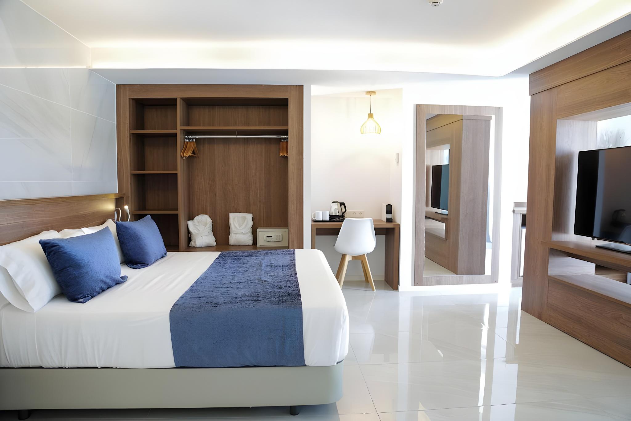 Junior Suite, Single, Exterior Entrance