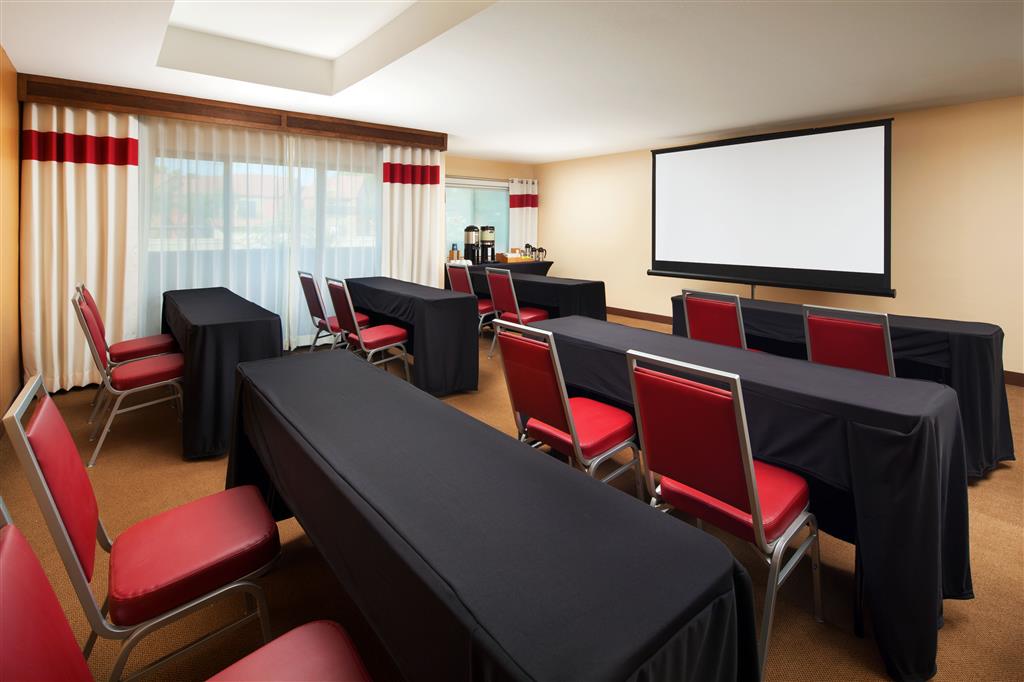 Four Points by Sheraton Phoenix South Mountain 12/16